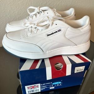 BNIB Men’s Reebok White CL ACE X-Wide 4E Shoes